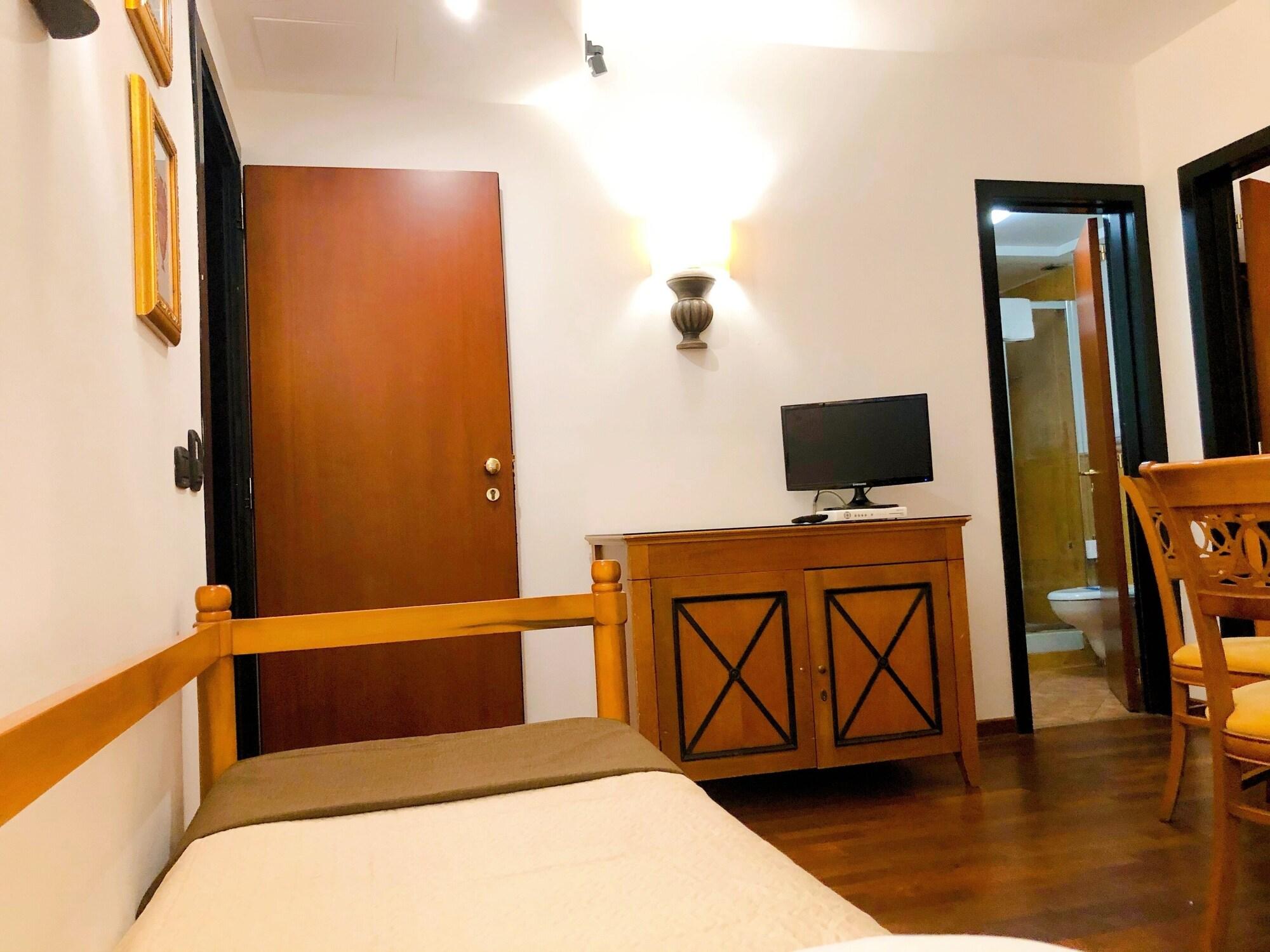 Hotel Florio Opera Palermo Central מראה חיצוני תמונה