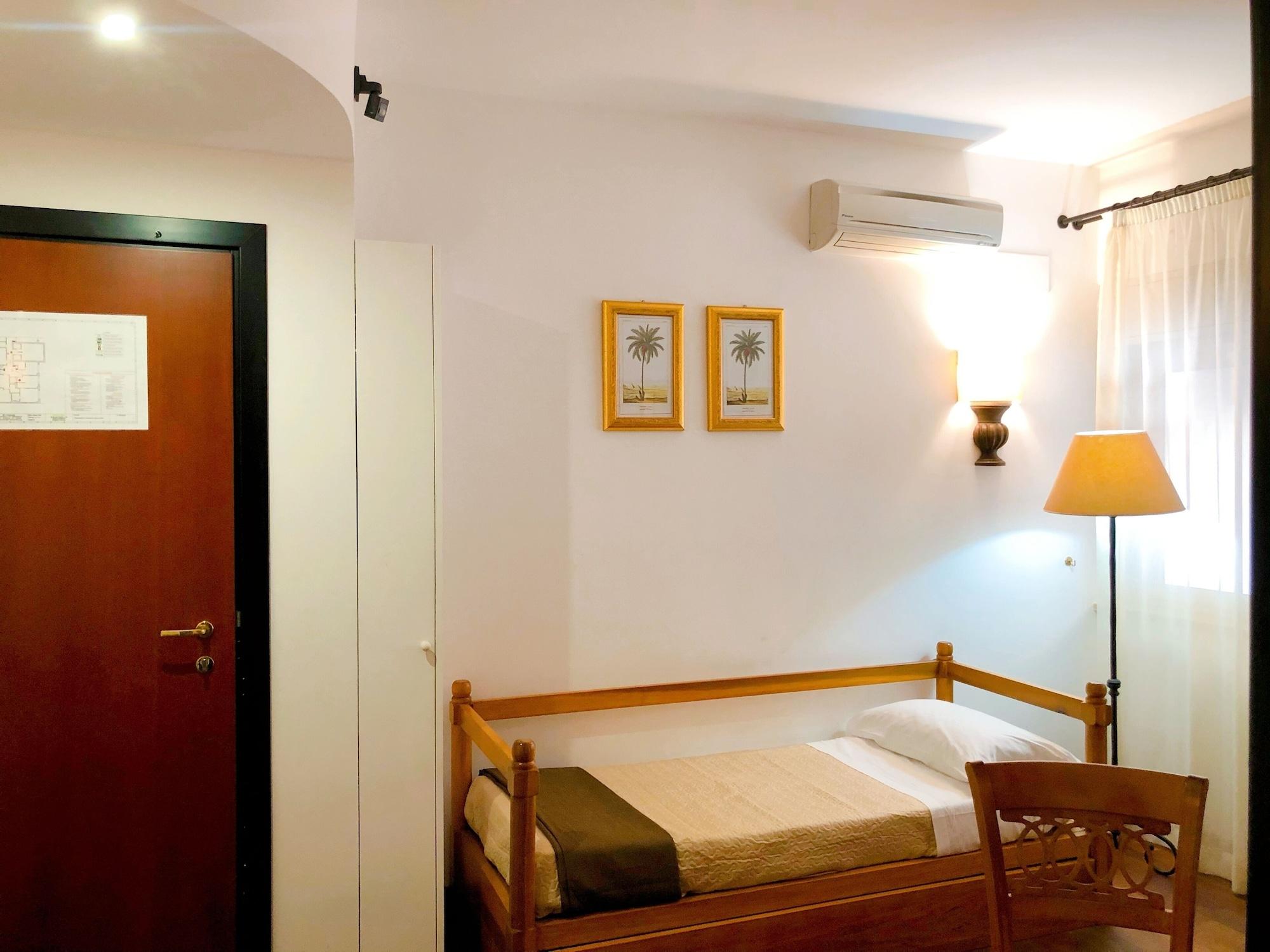 Hotel Florio Opera Palermo Central מראה חיצוני תמונה
