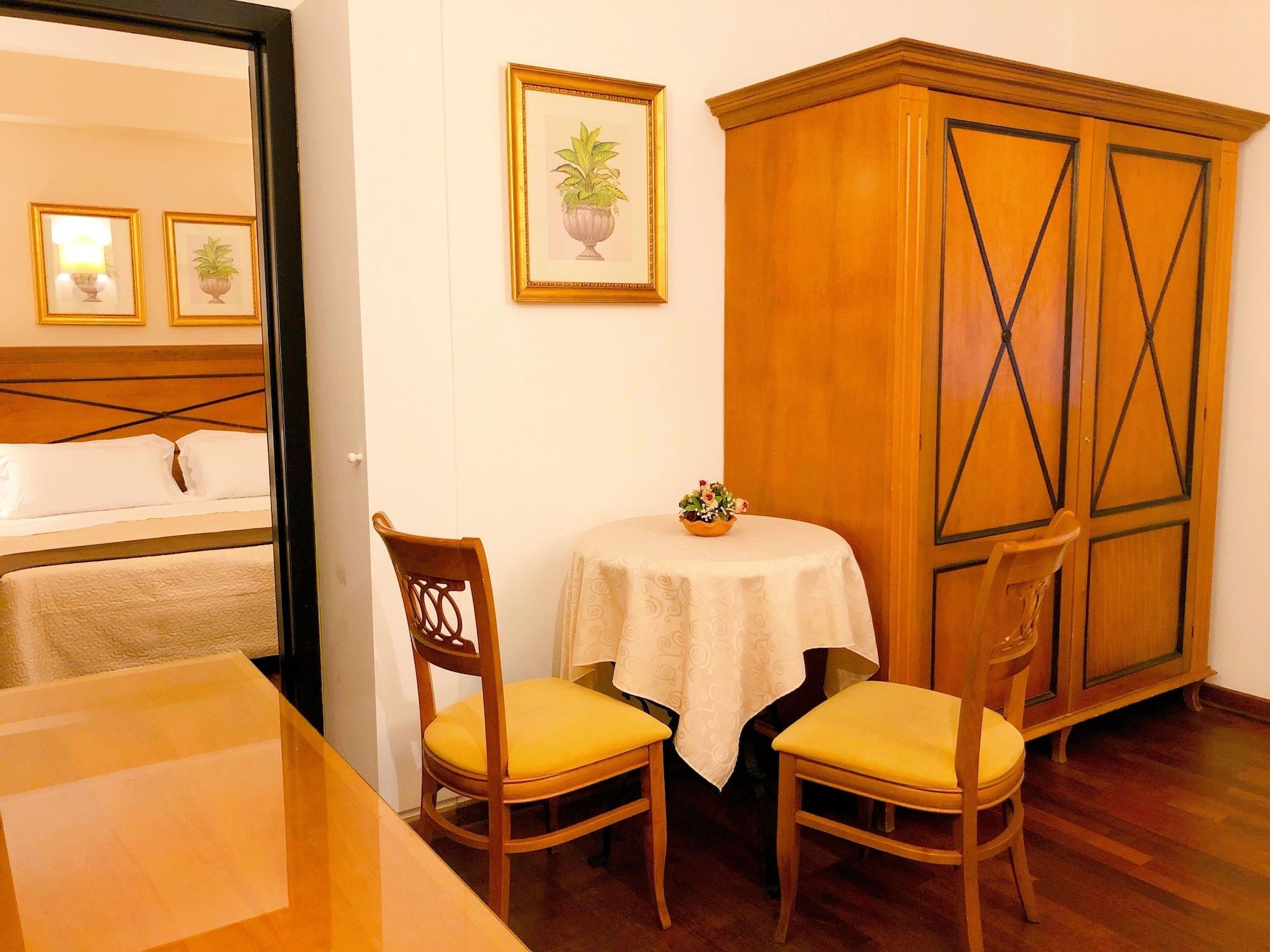 Hotel Florio Opera Palermo Central מראה חיצוני תמונה
